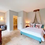 Domaine De La Barde Guest And Suites. فندق مبيت وإفطار لو بوج
