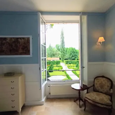 Couette-café Domaine De La Barde Guest And Suites. Le Bugue