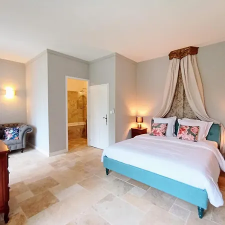 Domaine De La Barde Guest And Suites. Bed & Breakfast Le Bugue