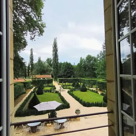 Domaine De La Barde Guest And Suites. 4* Le Bugue