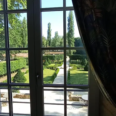 Domaine De La Barde Guest And Suites.