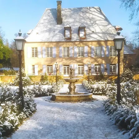 Couette-café Domaine De La Barde Guest And Suites. 4*